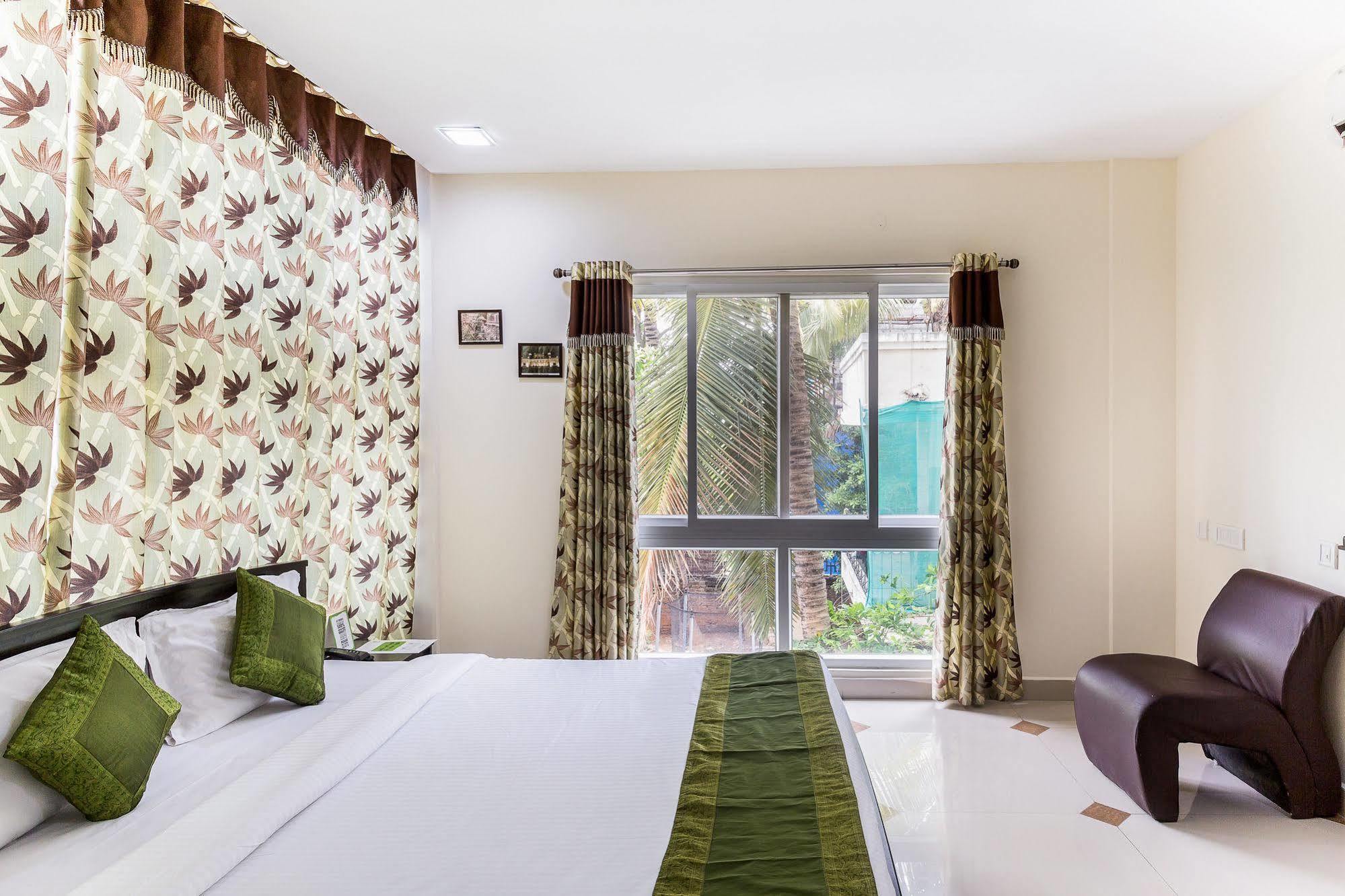 Hotel Treebo Srico, Banjara Hills Hajdarabad Zewnętrze zdjęcie