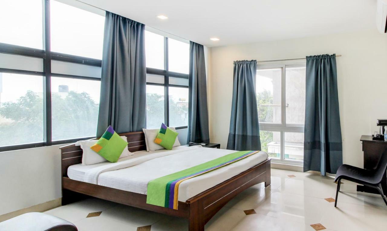 Hotel Treebo Srico, Banjara Hills Hajdarabad Zewnętrze zdjęcie