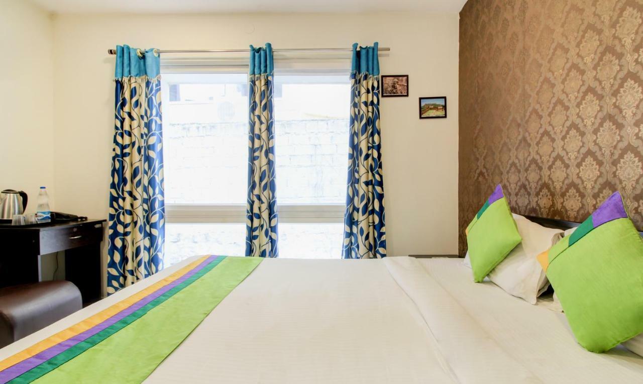Hotel Treebo Srico, Banjara Hills Hajdarabad Zewnętrze zdjęcie